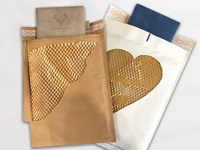 Honeycomb Envelopes vs. Bubble Envelopes: A Clash of Innovation and Classics