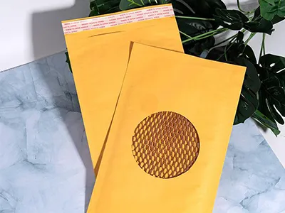 Guowei Guanli's paper bag series covers multiple industries including express delivery, retail, and food.