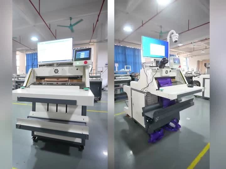 Special-purpose paper roll for baler